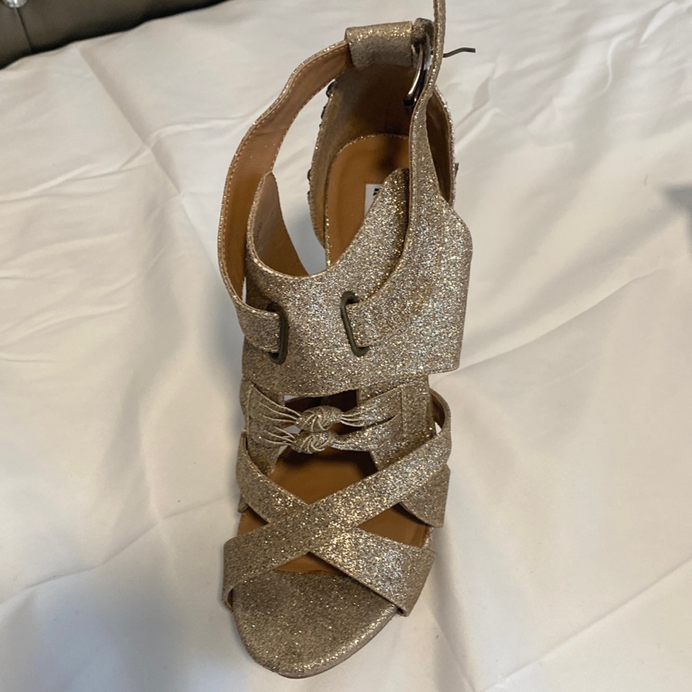 Womenswear heels